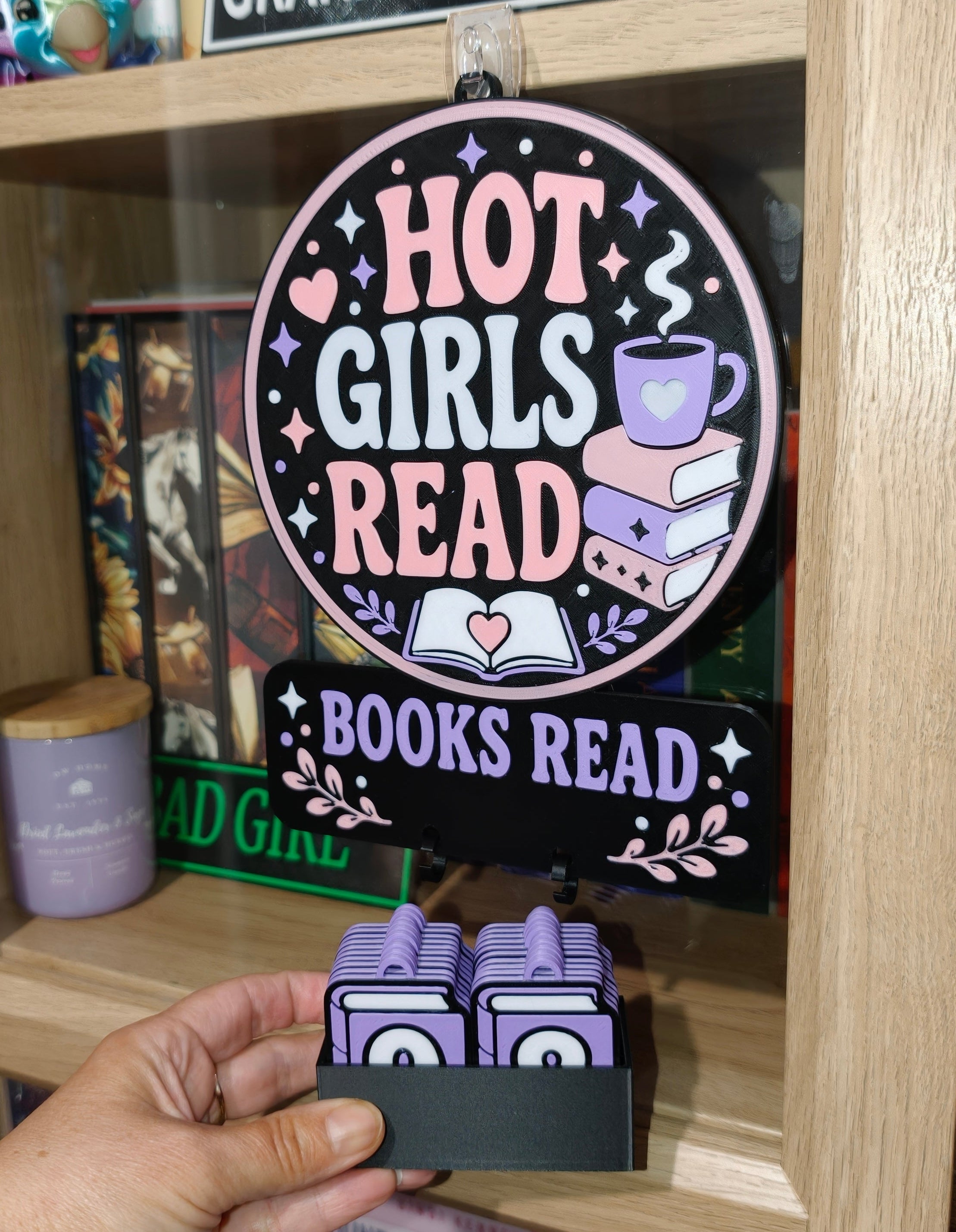 Hot Girls Read Book Tracker