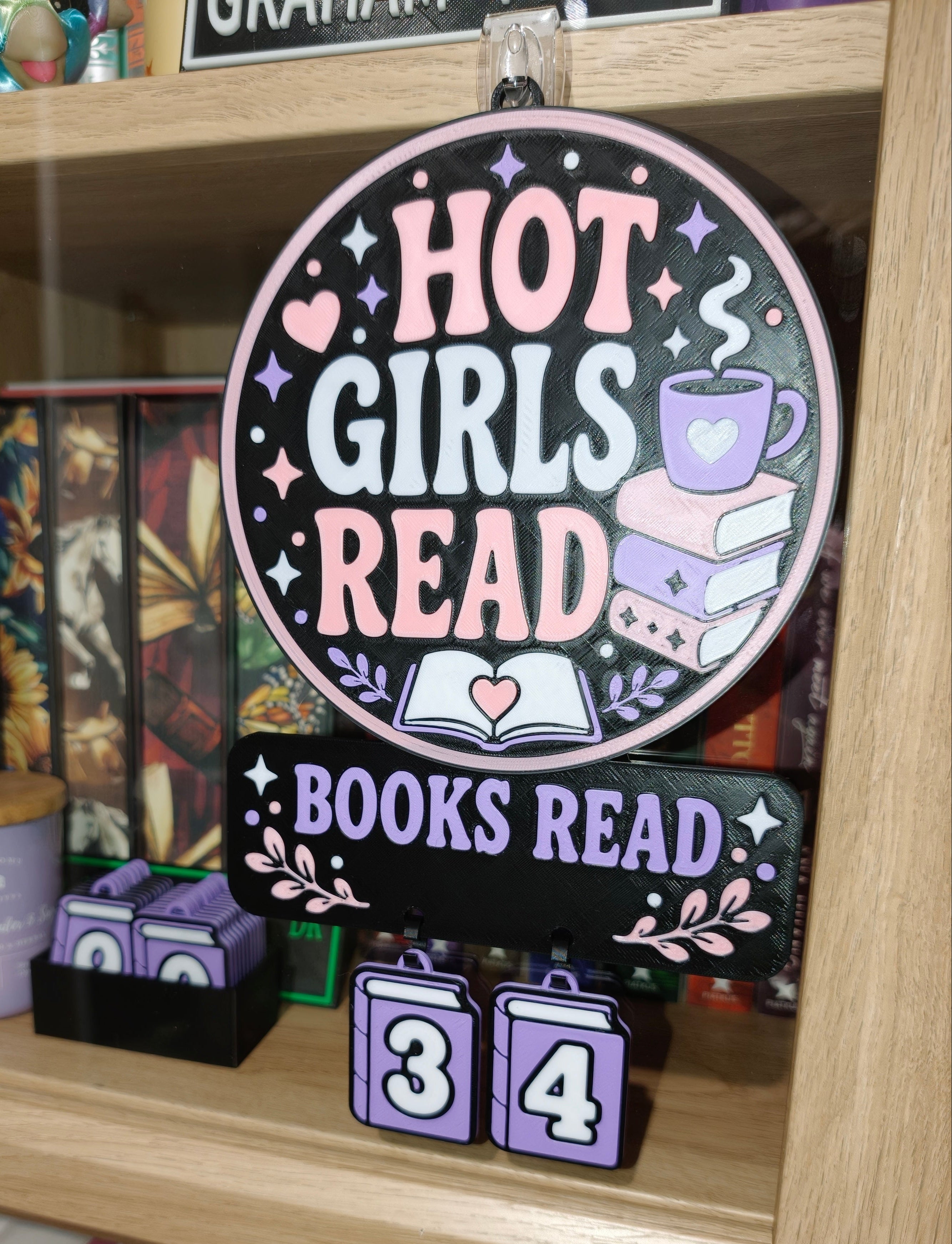 Hot Girls Read Book Tracker