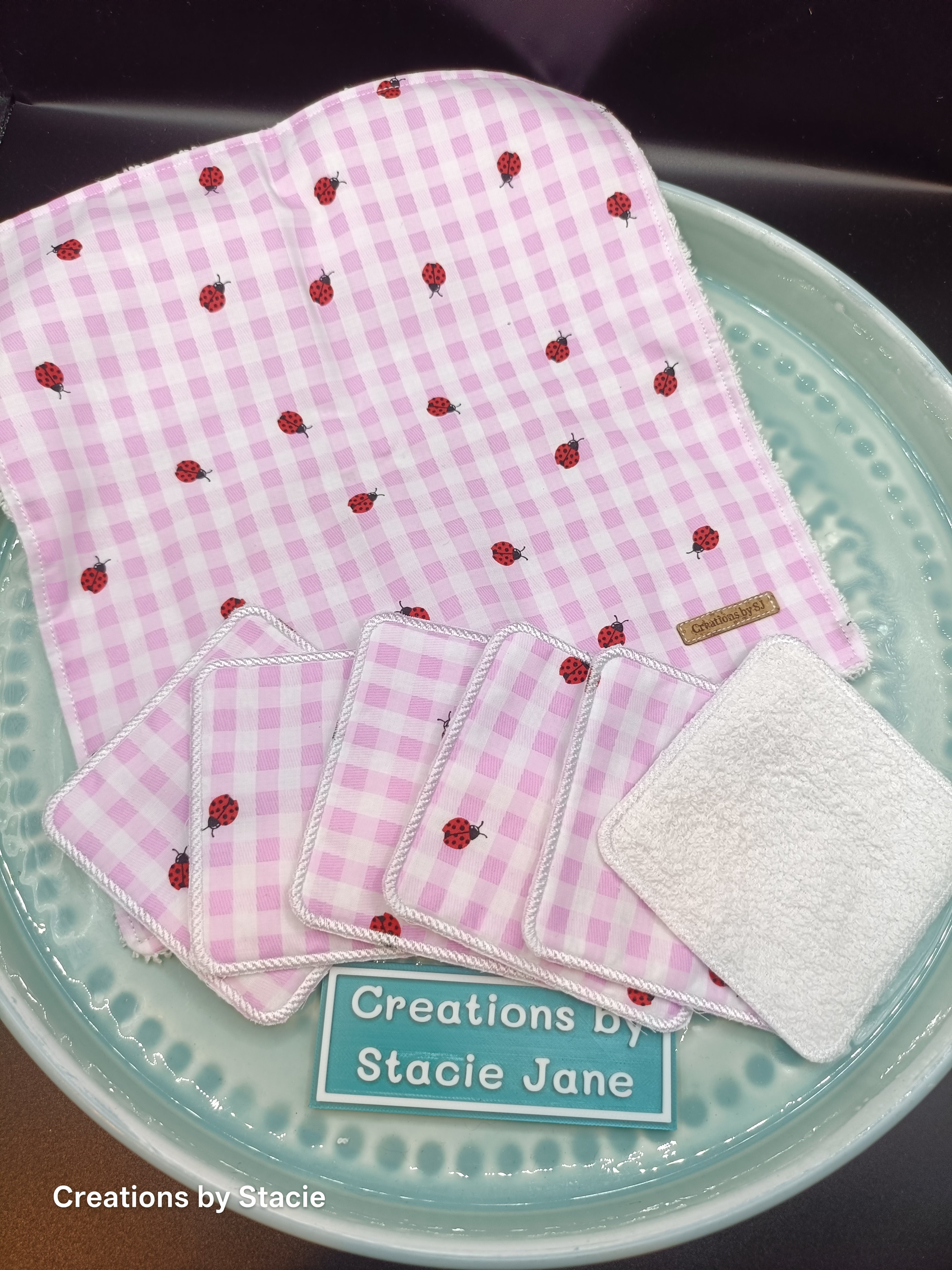 Make up wipes and Face washer sets